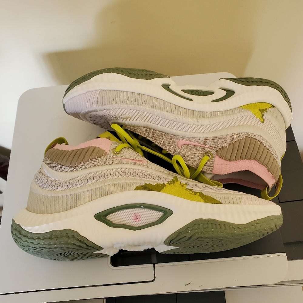 Nike Cosmic Unity 3 Mid Phantom Bright Cactus DV9087-001 Womens Size 7.5 - Picture 8 of 9